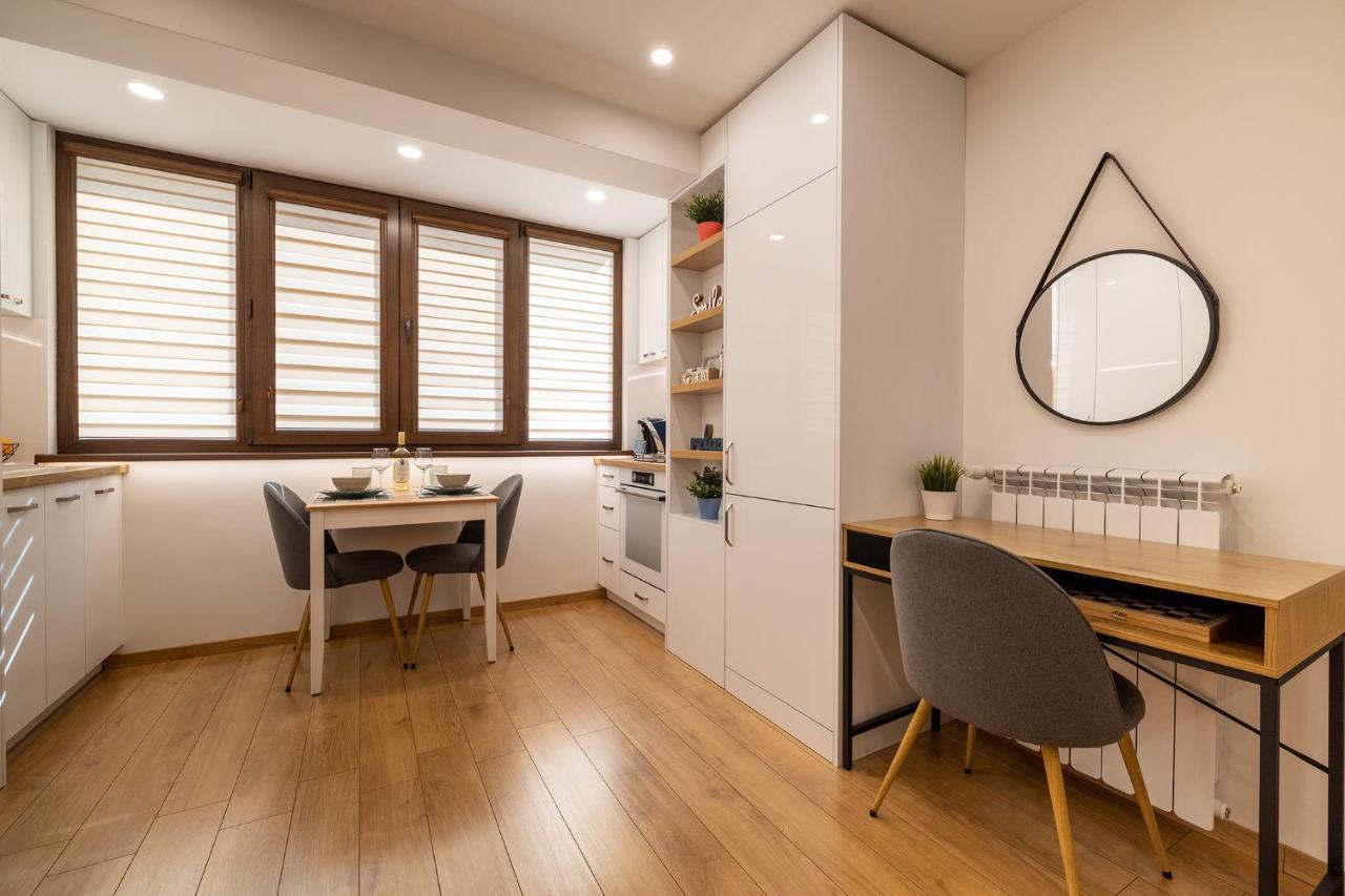 Luxury Studio Living High-End Amenities And Great Location By Flat Mаnager Sofia Exterior foto
