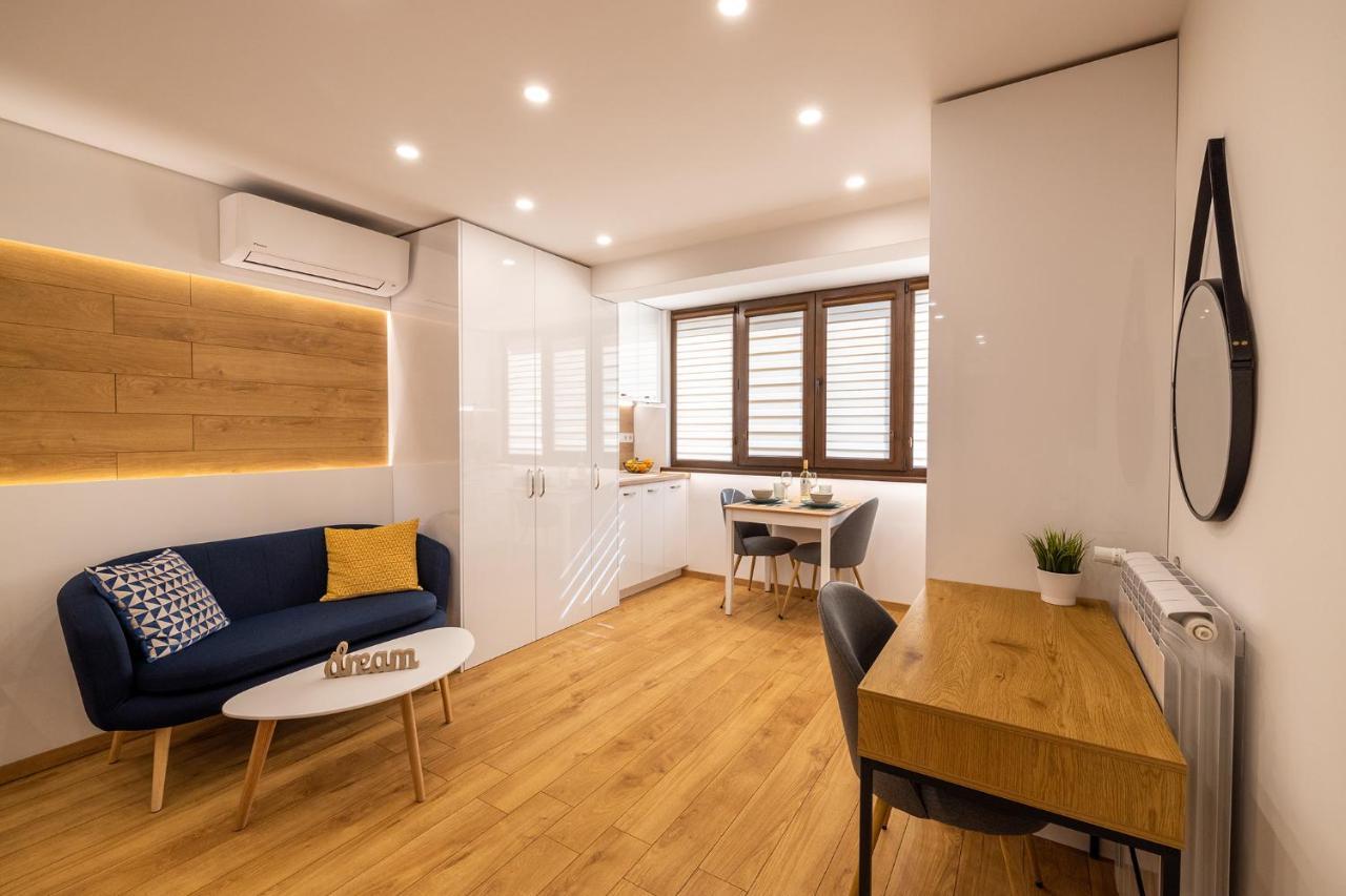 Luxury Studio Living High-End Amenities And Great Location By Flat Mаnager Sofia Exterior foto